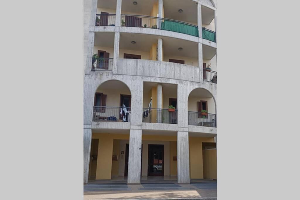 Appartamento A Cinque Minuti Dal Centro Di Lecce Exterior photo